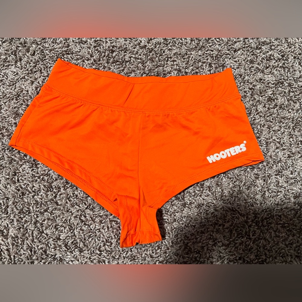 Orange Hooters Shorts 🧡